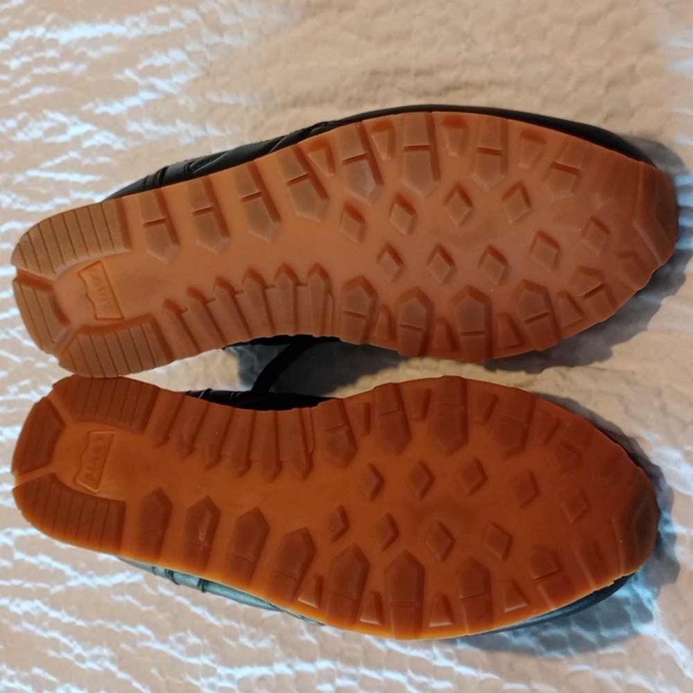 Levi's shoes - Picture 4 of 4